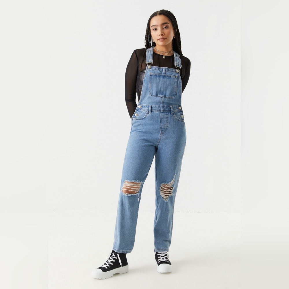 Refuge Streetwear Distressed 100% Cotton Blue Denim Overalls Size Large NWT